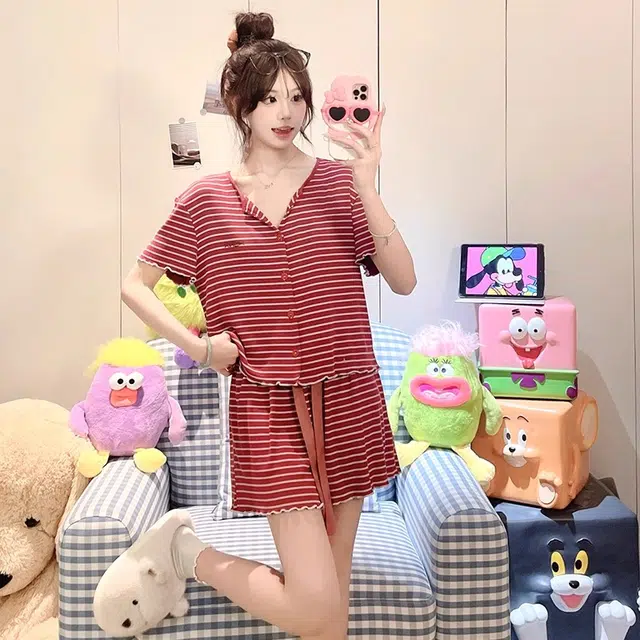 俏韵 凉感短袖上衣家居服可外穿三分裤夏季睡衣套装 女款