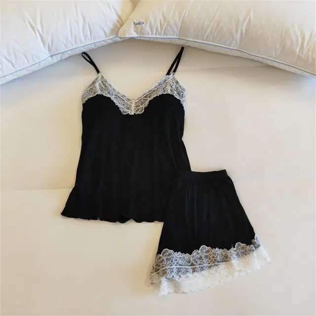 俏韵 带胸垫舒适吊带无袖上衣家居服外穿三分裤睡衣套装 女款 黑色