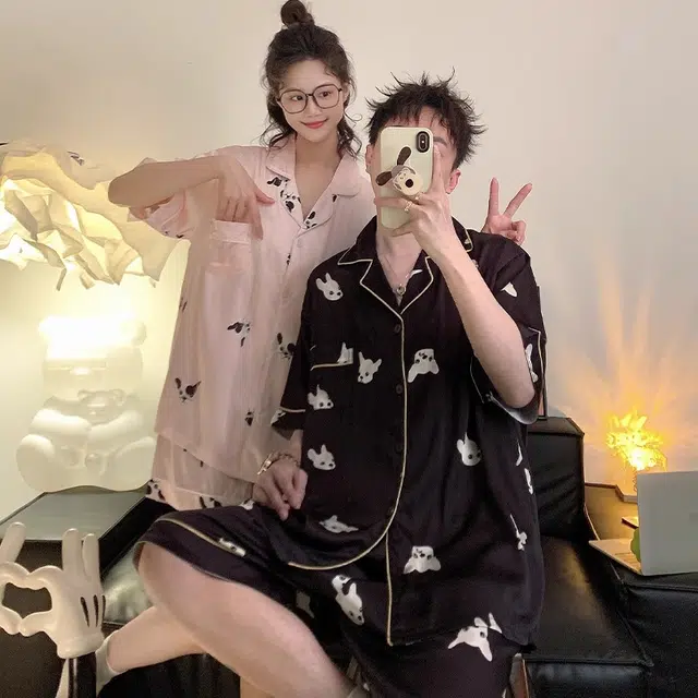 俏韵 翻领卡通休闲风冰丝短袖薄款家居服可外穿夏季睡衣套装 男女同款