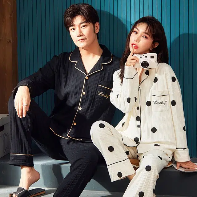 俏韵 翻领春秋季简约长袖长裤甜美舒适时尚休闲家居服可外穿睡衣套装 男女同款