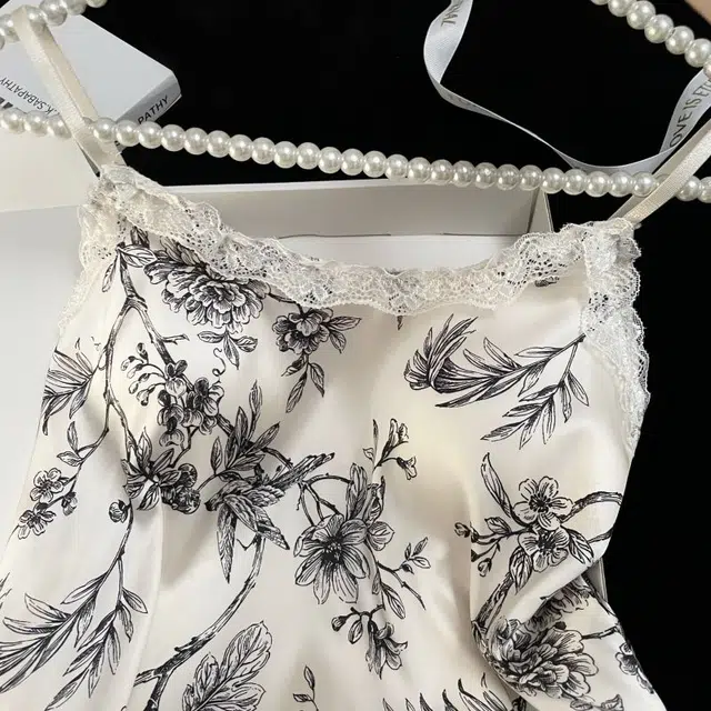 俏韵 圆领吊带夏季冰雪丝纯欲带胸垫甜美可爱薄款家居服可外穿睡裙 女款