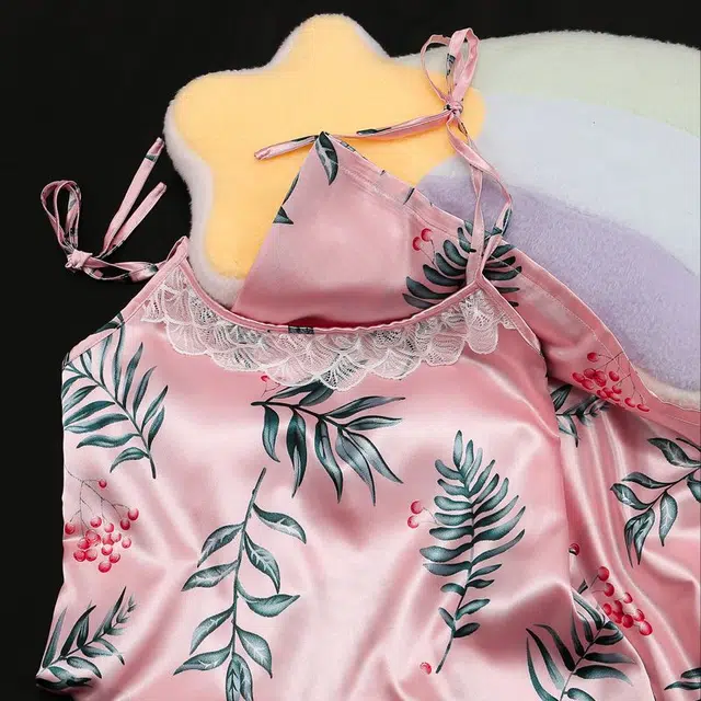 俏韵 圆领吊带夏季冰雪丝纯欲带胸垫高级感薄款家居服可外穿睡裙 女款