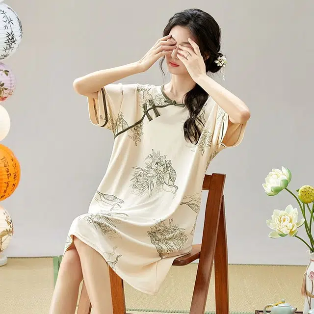 俏韵 圆领夏季短袖简约甜美国风中长款家居服可外穿睡裙 女款