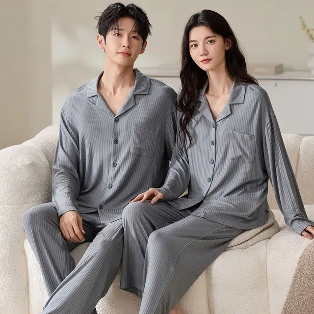 俏韵 翻领春秋季简约纯色长袖长裤甜美舒适休闲家居服可外穿睡衣套装 男女同款