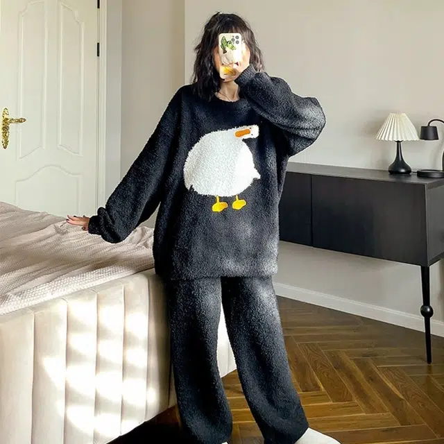 俏韵 半边绒加厚卡通长袖长裤家居服睡衣套装 女款 黑色