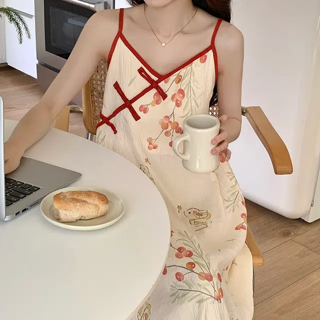 俏韵 夏季国风系列 吊带甜美可爱家居服可外穿无袖睡裙 女款