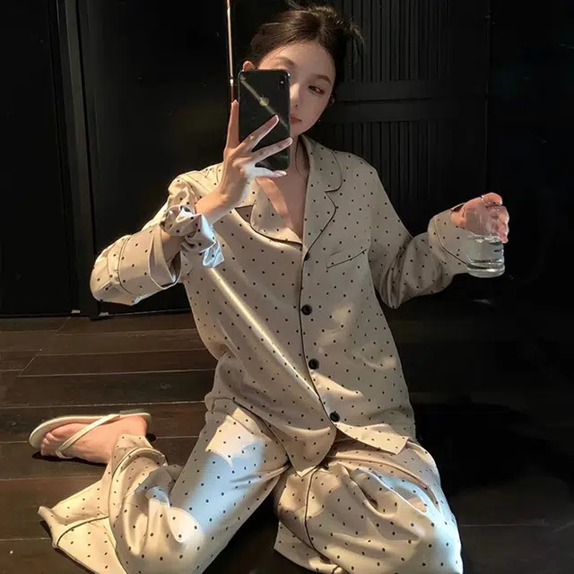 俏韵 翻领春秋季简约波点甜美可爱长袖长裤开衫休闲舒适薄款家居服可外穿睡衣套装 女款