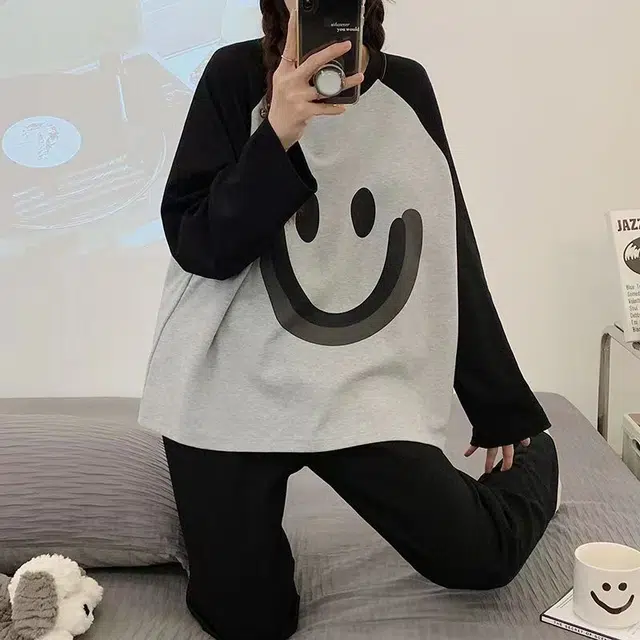 俏韵 圆领春秋季仿棉简约笑脸长袖休闲甜美可爱薄款舒适家居服可外穿 睡衣套装 女款