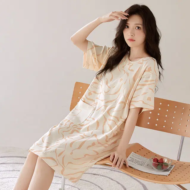 俏韵 圆领夏季纯棉简约风印花薄款舒适休闲家居服可外穿短袖睡裙 女款