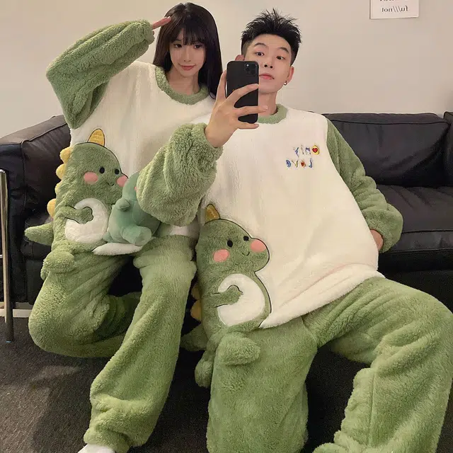 俏韵 圆领卡通小恐龙冬季加绒保暖简约长袖长裤甜美可爱舒适家居服可外穿睡衣套装 男女同款