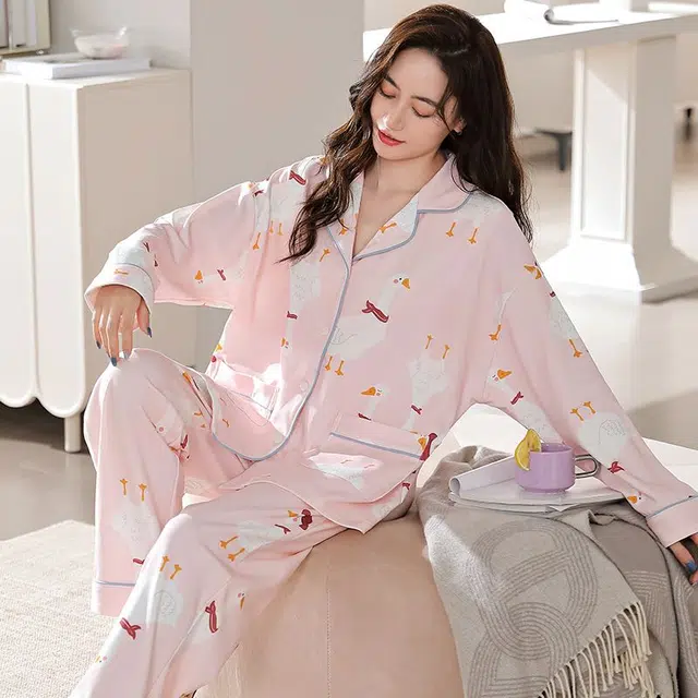 俏韵 翻领卡通春秋季简约舒适长袖长裤甜美可爱薄款家居服可外穿睡衣套装 女款