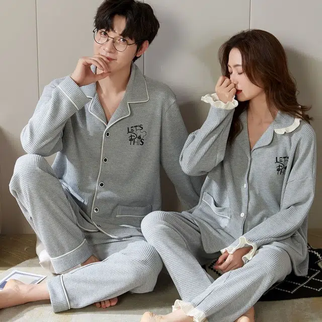 俏韵 翻领春秋季简约字母长袖长裤甜美舒适休闲高级家居服可外穿睡衣套装 男女同款