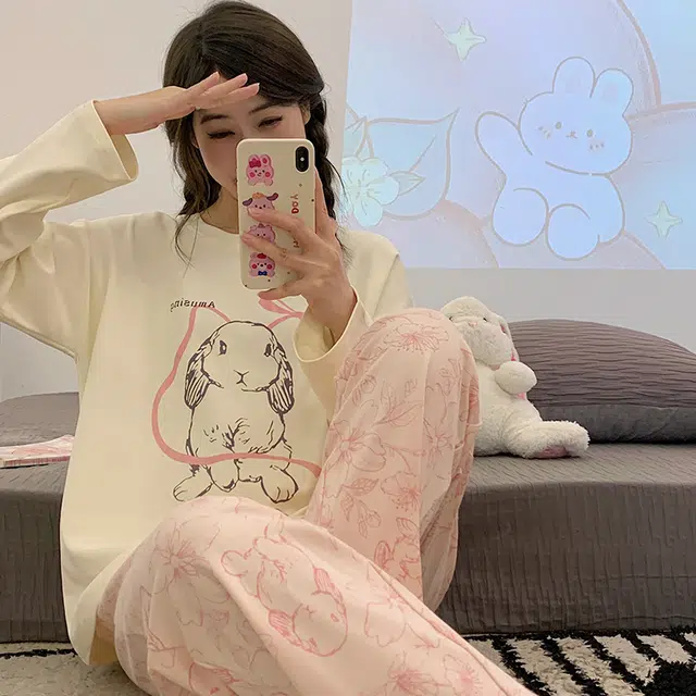 俏韵 圆领卡通春秋季仿棉长袖长裤简约印花休闲甜美薄款舒适家居服可外穿睡衣套装 女款