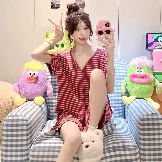 俏韵 凉感短袖上衣家居服可外穿三分裤夏季睡衣套装 女款