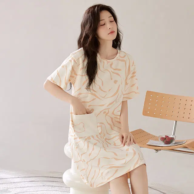 俏韵 圆领夏季纯棉简约风印花薄款舒适休闲家居服可外穿短袖睡裙 女款