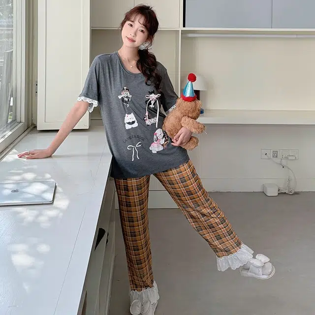 俏韵 圆领卡通短袖长裤带胸垫可爱印花薄款家居服可外穿睡衣套装 女款