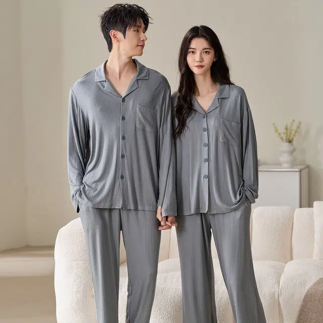 俏韵 翻领春秋季简约纯色长袖长裤甜美舒适休闲家居服可外穿睡衣套装 男女同款