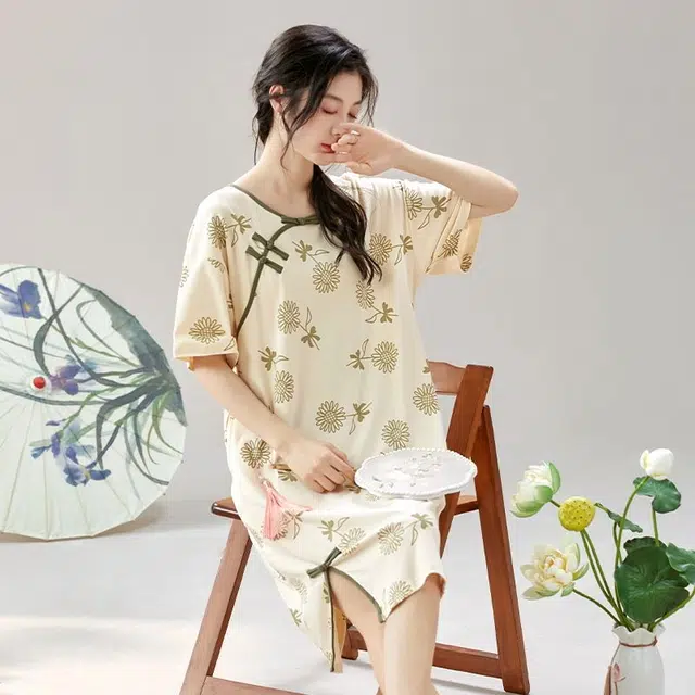 俏韵 圆领夏季款短袖简约甜美国风中长款家居服可外穿睡裙 女款