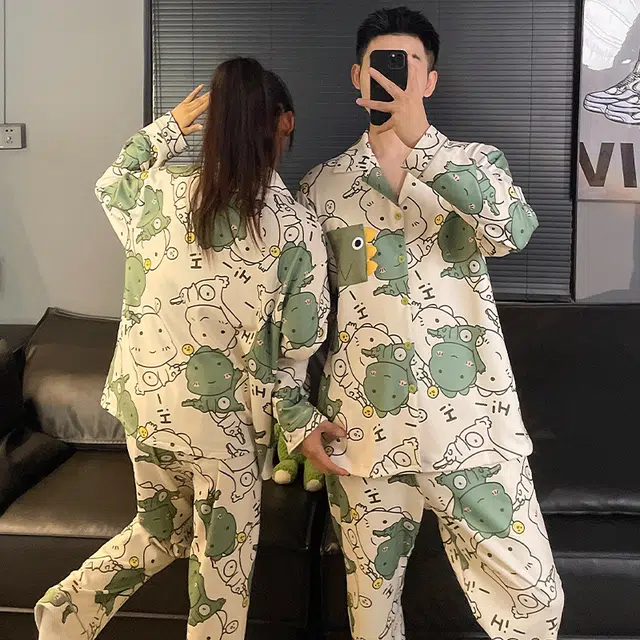 俏韵 翻领卡通小恐龙秋冬季德绒保暖长袖长裤甜美印花可爱舒适家居服可外穿睡衣套装 男女同款