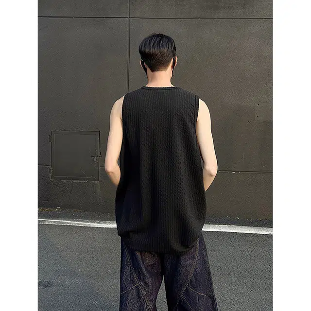 宾力克 舒适垂感休闲百搭个性常规合身圆领适中纯色套头无袖背心 男女同款