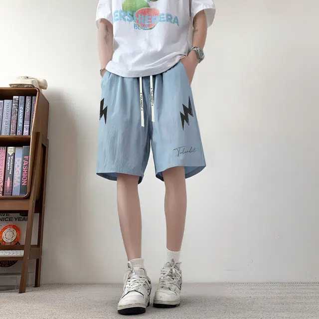 图兰朵 夏季冰丝凉感透气美式复古高街多巴胺色系星星字母高级感中腰垂感柔软不硬亲肤舒适日常通勤直筒运动休闲短裤 男女同款