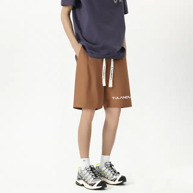 图兰朵 夏季复古潮流痞帅纯色高街简约设计时尚宽松无束缚感经典松紧抽绳系带百搭薄款凉爽随性自在户外运动休闲短裤 男女同款