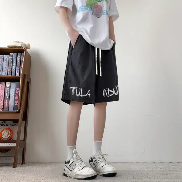 图兰朵 夏季冰丝凉感透气美式复古高街多巴胺色系高级感中腰垂感柔软不硬亲肤舒适日常通勤直筒无性别主义运动休闲短裤 男女同款
