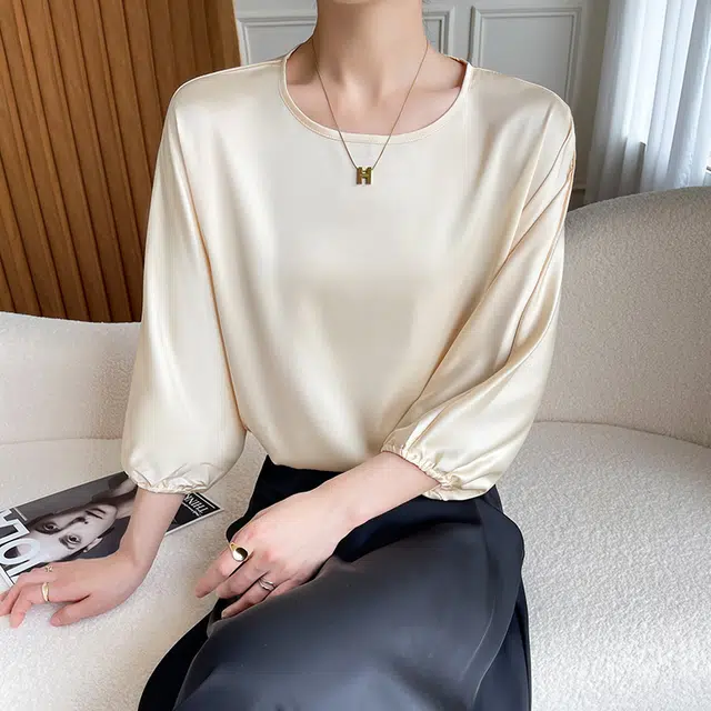 CASAMIA T
