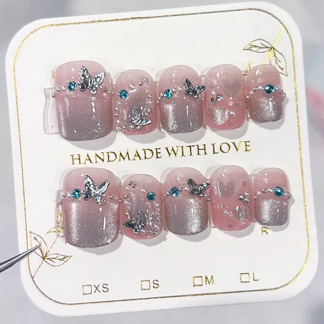 轻迎 立体蝴蝶  穿戴甲 短梯粉色裸色 法式 手工点钻