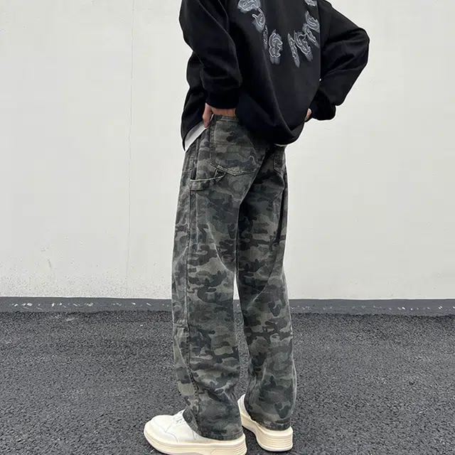 X1617