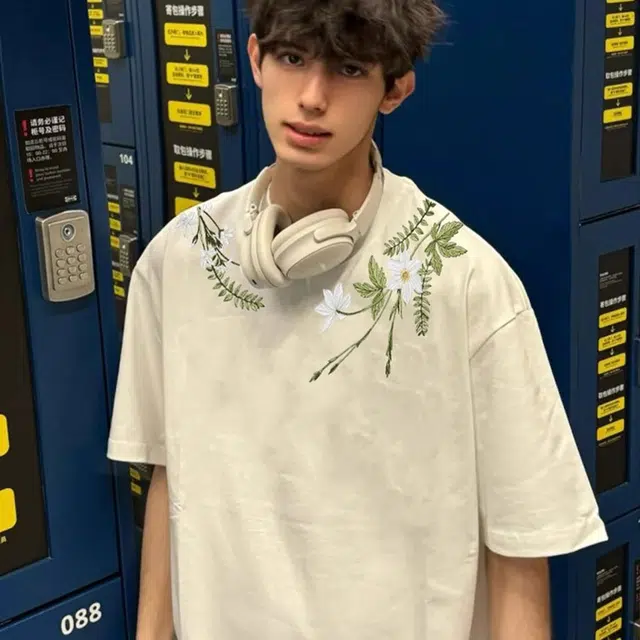 X1617 T