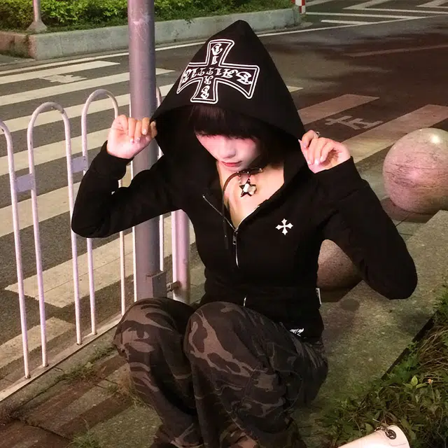 木清清 原创美式复古辣妹连帽修身收腰拉链开衫长袖短款秋外套潮卫衣 女款