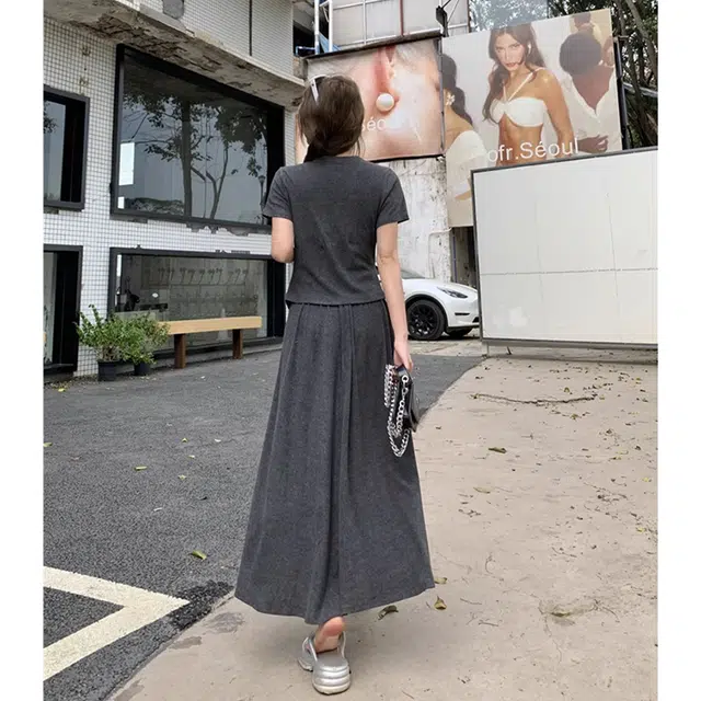 新世家族 纯色优雅时尚百搭舒适短袖上衣修身显瘦休闲气质半身裙裙装套装 女款