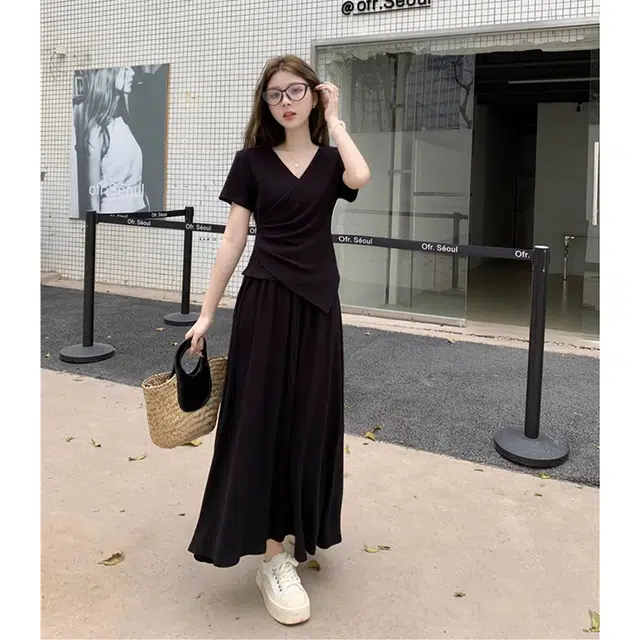 新世家族 纯色优雅时尚百搭舒适短袖上衣修身显瘦休闲气质半身裙裙装套装 女款