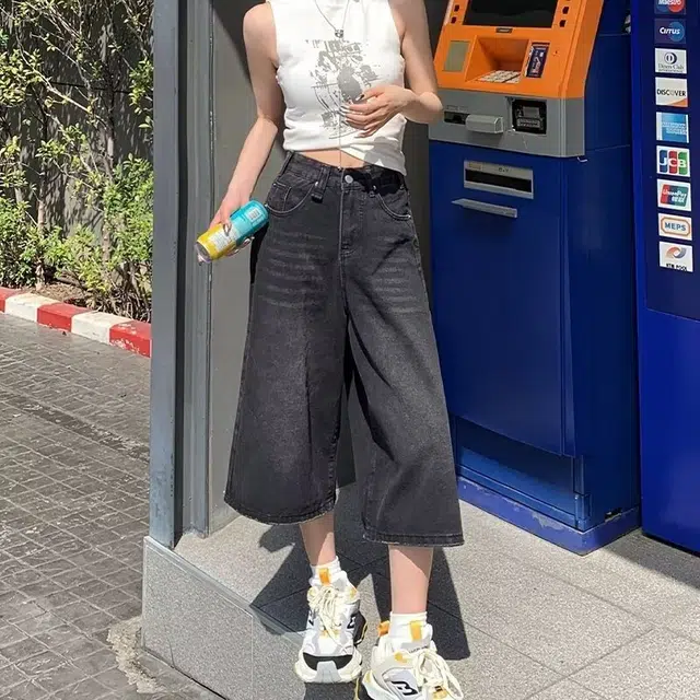 新世家族 美式高街宽松简约基础款复古水洗做旧时尚百搭七分裤渐变牛仔短裤 女款