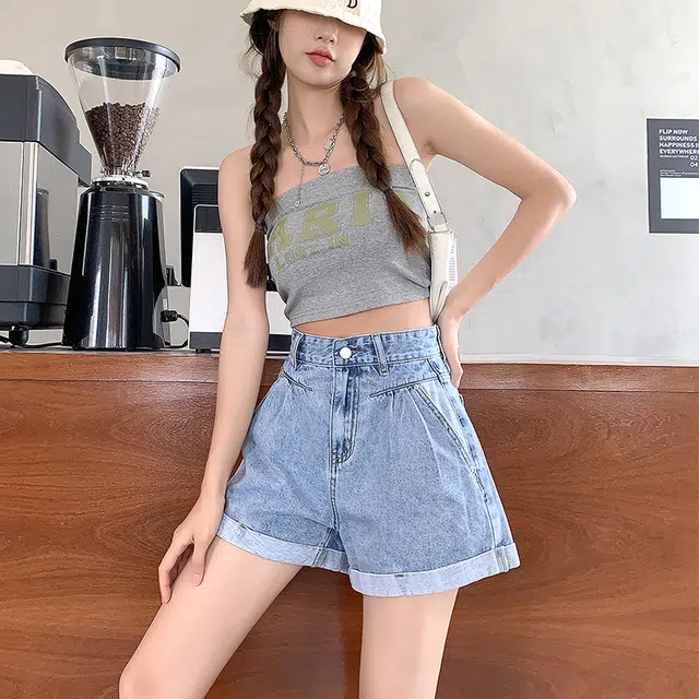 新世家族 高腰卷边宽松阔腿简约时尚百搭牛仔短裤 女款