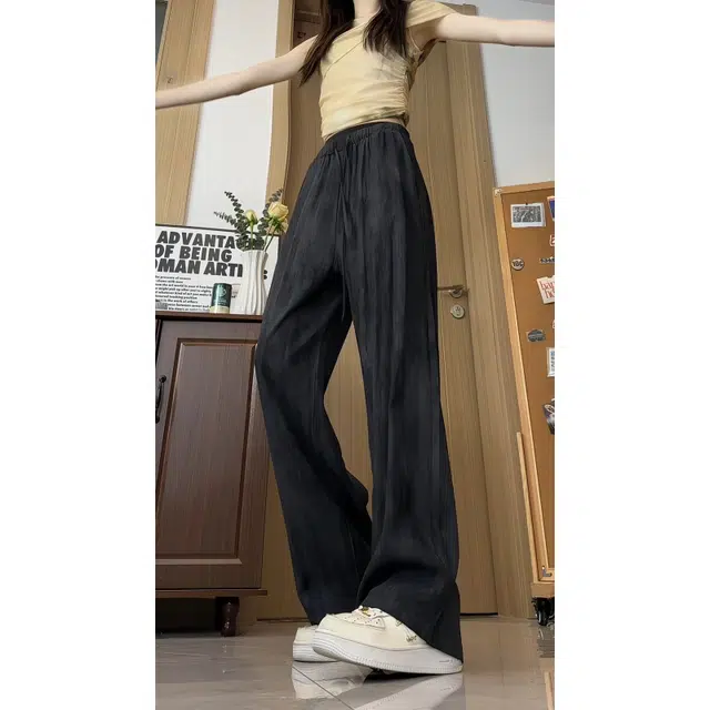 新世家族 时尚舒适纯色百搭休闲裤 女款