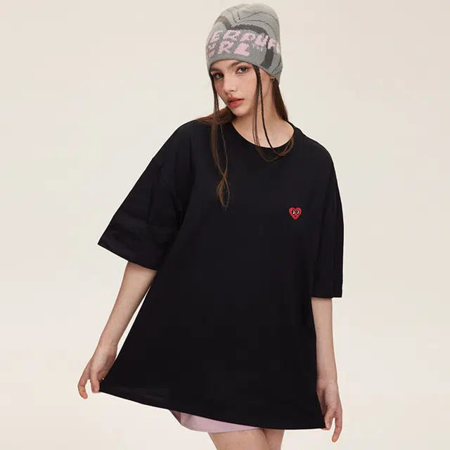 DIBINSAI STUDIO x CHARLES JANG'S HAPPY HEART T