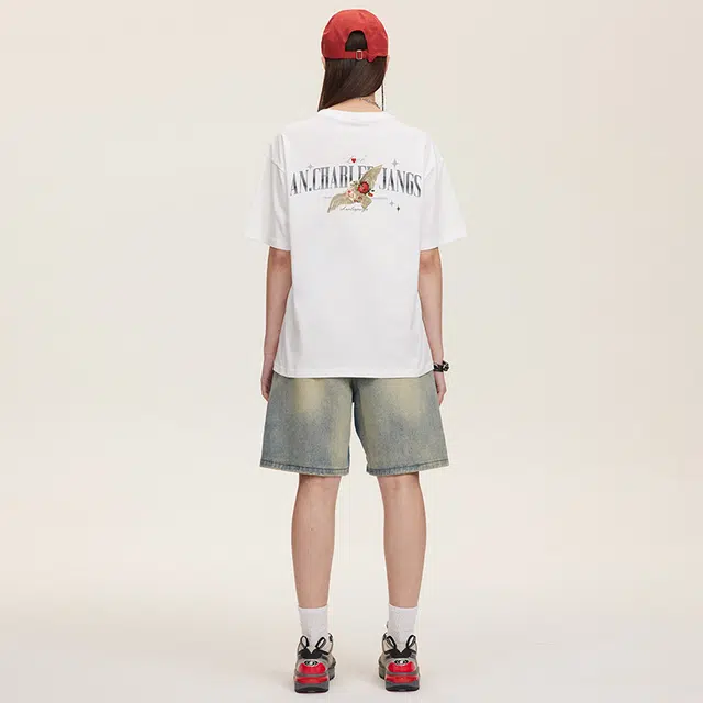 DIBINSAI STUDIO x CHARLES JANG'S HAPPY HEART T