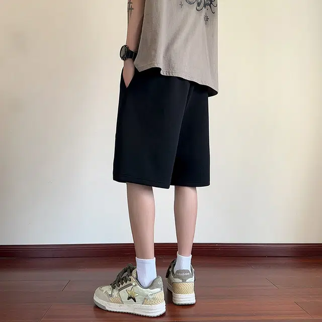 DIBINSAI STUDIO x CHARLES JANG'S HAPPY HEART Logo