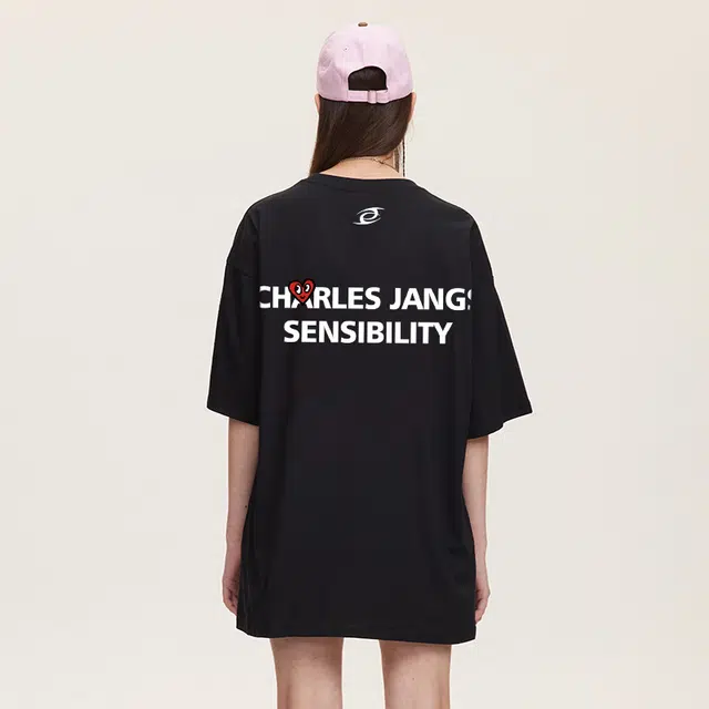 DIBINSAI STUDIO x CHARLES JANG'S HAPPY HEART Logo T