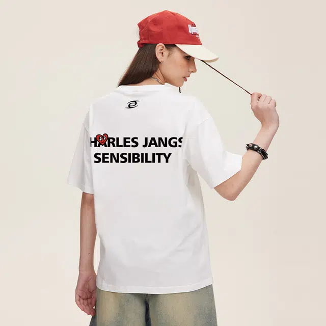 DIBINSAI STUDIO x CHARLES JANG'S HAPPY HEART Logo T