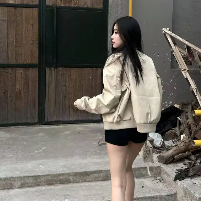 UPWARD LAB bomber