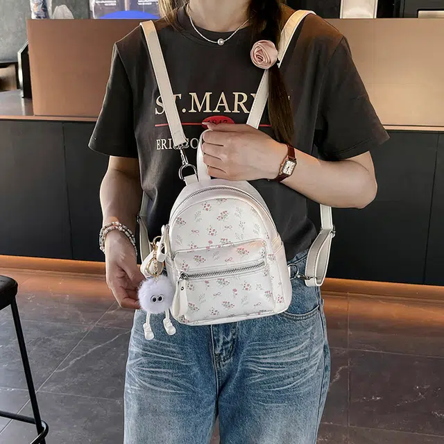 雅鹿 潮流时尚欧美复古洋气学生通勤书包 尼龙 双肩包背包 女款 白色/银色/黑色