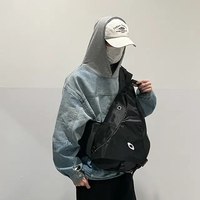 雅鹿 时尚简约潮流 尼龙 单肩斜挎胸包 常规 男女同款情侣款 红色/黄色/黑色