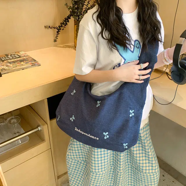 雅鹿 欧美休闲慵懒风百搭个性大容量通勤托特包 尼龙 腋下包单肩包 女款 深蓝色/绿色/黑色