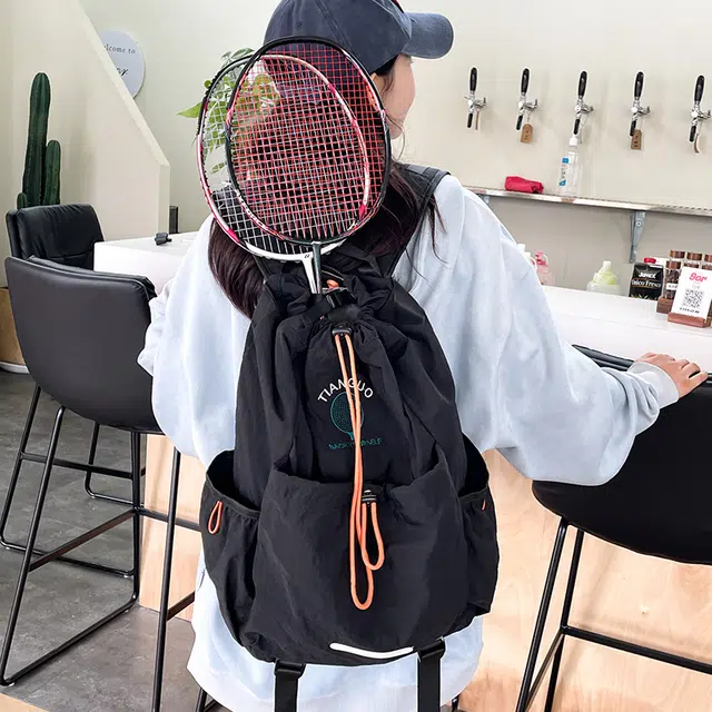 雅鹿 日系休闲时尚轻便实用羽毛球背包网球拍包书包大容量多功能运动游泳包 尼龙 双肩包 男女同款情侣款 多色