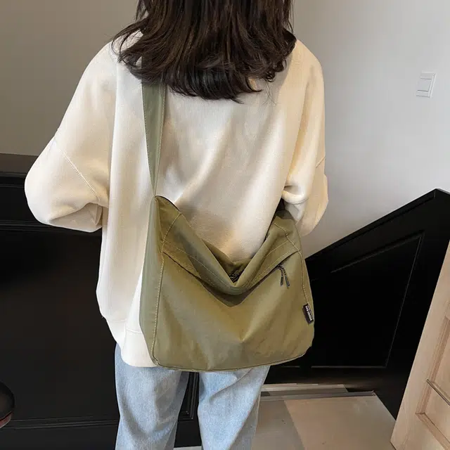 雅鹿 日系休闲小众设计通勤 尼龙 托特包单肩斜挎包 男女同款情侣款 多色