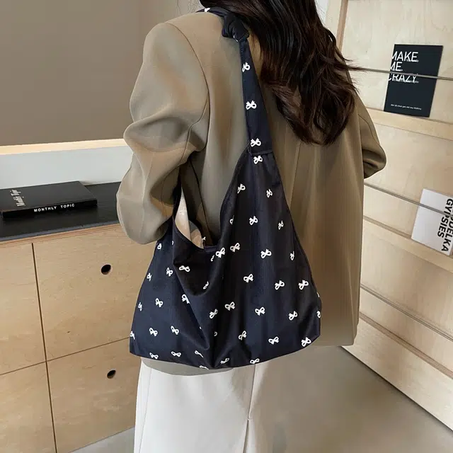 雅鹿 韩系百搭复古风 尼龙 单肩包 女款 多色