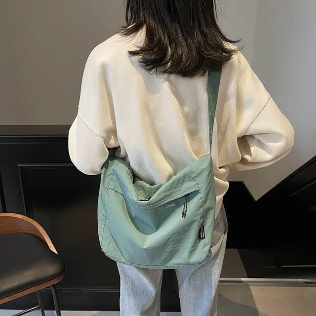 雅鹿 日系休闲小众设计通勤 尼龙 托特包单肩斜挎包 男女同款情侣款 多色